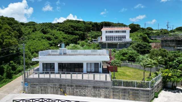 3LDK House for Sale on Kouri Island, Okinawa with Hospitality Business - Thumbnail 2
