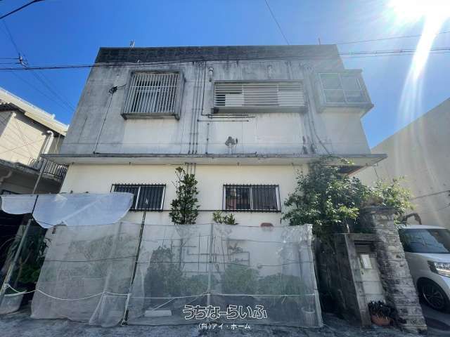 Spacious 2DK Apartment for Rent in Tomigusuku, Okinawa - Thumbnail 3