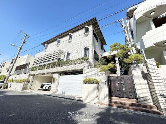 6LDK RC House with Commercial Space for Sale in Urasoe, Okinawa - Thumbnail 3