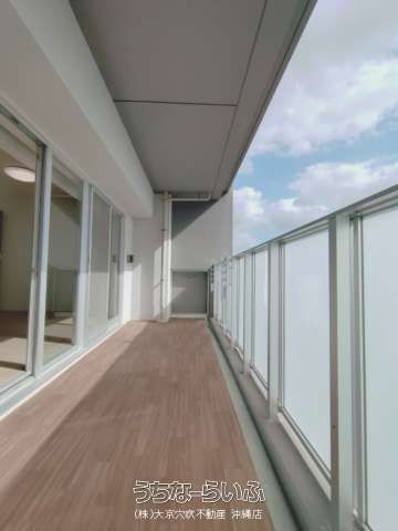 Lions Urasoe Shiroma Grand Terrace 2LDK Apartment for Sale - Thumbnail 2