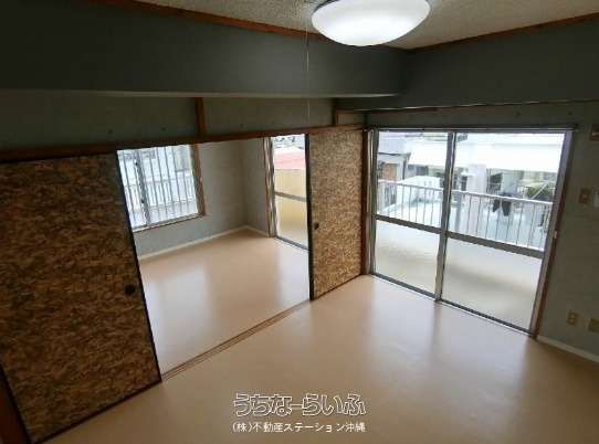 Co-Plus Mont Blanc 2DK Apartment for Rent in Naha, Okinawa - Thumbnail 2