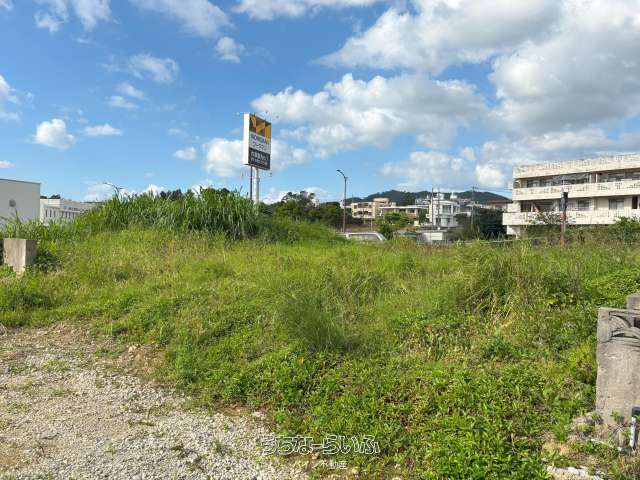 564 sqm Land for Sale in Uruma City, Okinawa - No Building Conditions - Thumbnail 3