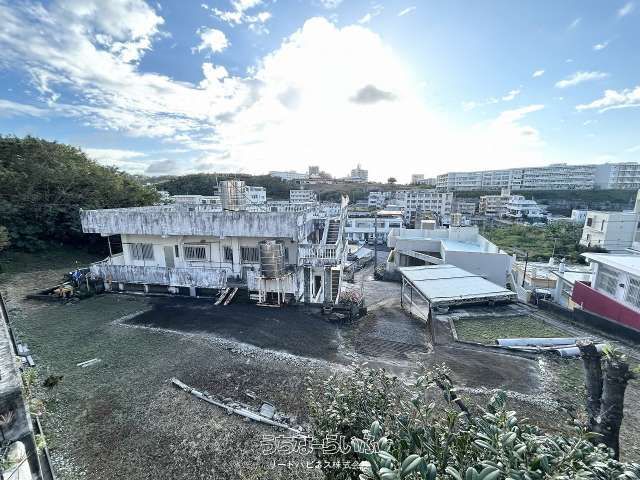 1109.92 sqm Land for Sale in Urasoe, Okinawa - Negotiable Price - Thumbnail 4