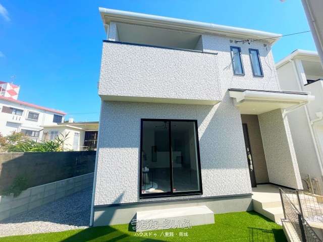 New 4LDK House in Yaese Town, Okinawa - Family Home Near Schools - Thumbnail 2