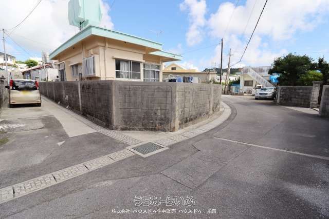 81.07 Tsubo Vacant Residential Land for Sale in Itoman, Okinawa - Thumbnail 4