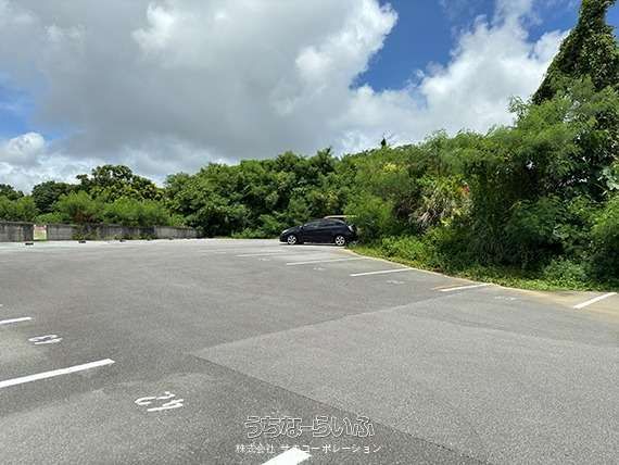 5116 sqm Land for Sale on Kokutai Dori, Chatan, Okinawa - Thumbnail 2