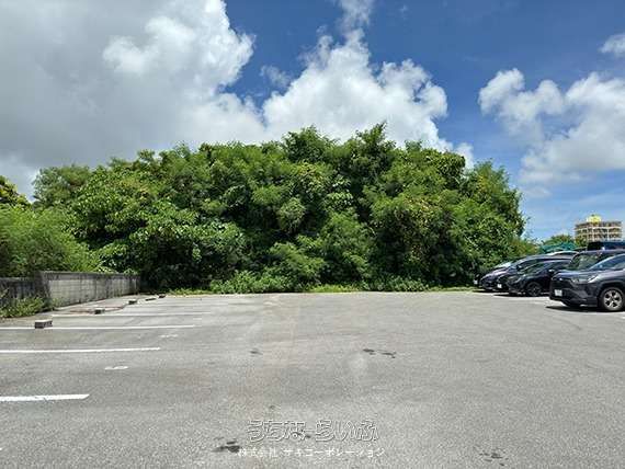 5116 sqm Land for Sale on Kokutai Dori, Chatan, Okinawa - Thumbnail 4