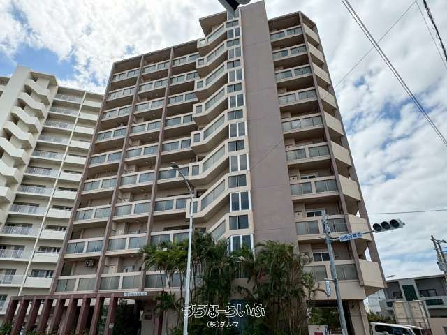 2LDK Apartment for Sale in Okinawa City with US Military Rental History - Thumbnail 4