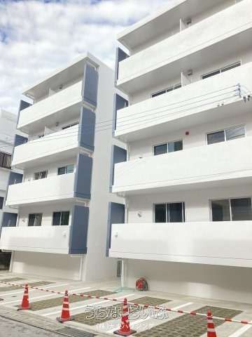 VICOLO 405: Pet-Friendly 1K Apartment in Naha, Okinawa - Thumbnail 2