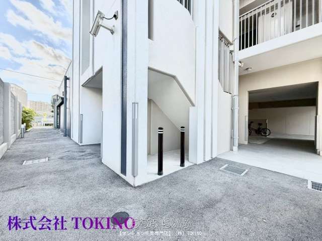Premist Onoyama Park 3LDK Condo for Sale in Naha, Okinawa - Thumbnail 3