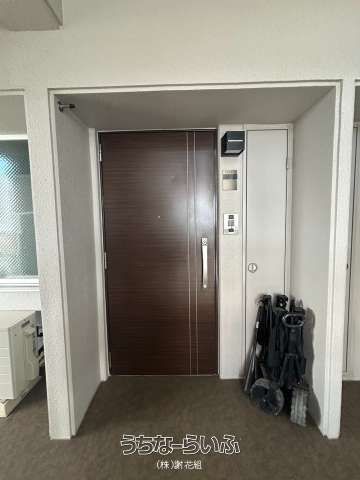 3LDK Apartment with 2 Parking in Urasoe, Okinawa | Home Office - Thumbnail 2