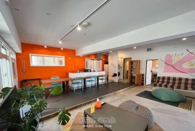 Renovated 1R Apartment in Chatan, Okinawa with Ocean View - Thumbnail 3