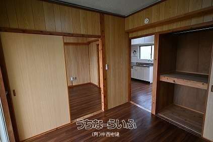 Renovated 2DK Apartment for Rent in Urasoe, Okinawa - Thumbnail 2