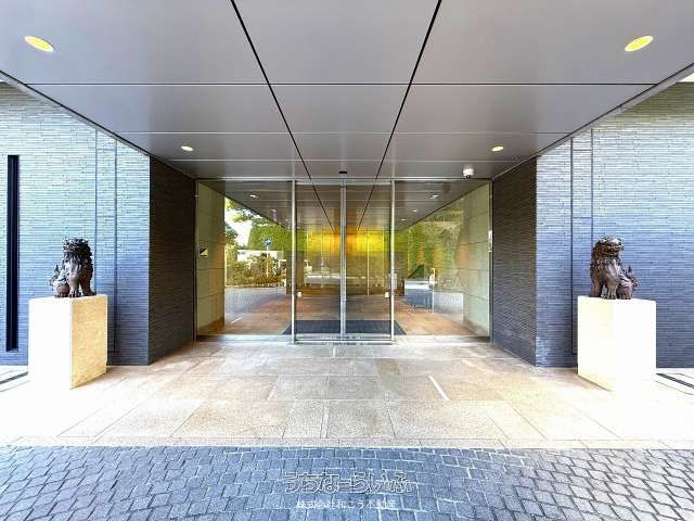 3LDK Sea View Apartment in RYU:X TOWER, Naha Omoromachi - Thumbnail 3
