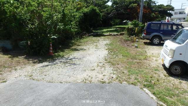 Parking Space for Rent in Maeda, Urasoe City, Okinawa - Thumbnail 2