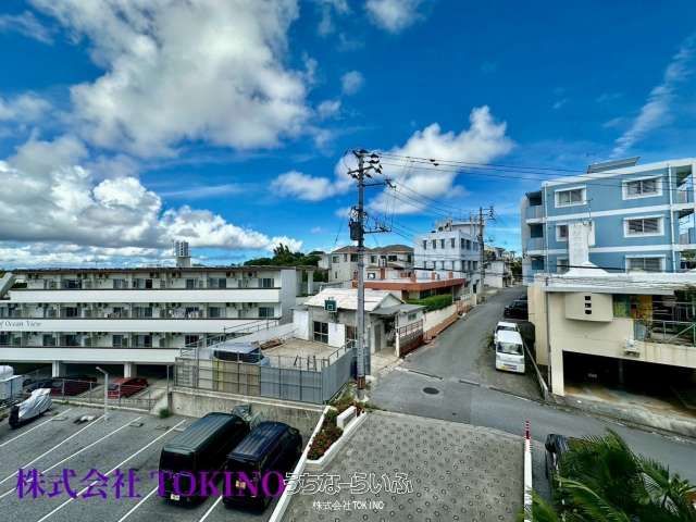 Premium 2LDK Condo in Ginowan, Okinawa with 2027 Renovation - Thumbnail 3