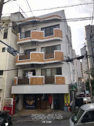 2DK Apartment for Rent in Naha, Okinawa - Near Tsubogawa Station - Thumbnail 2