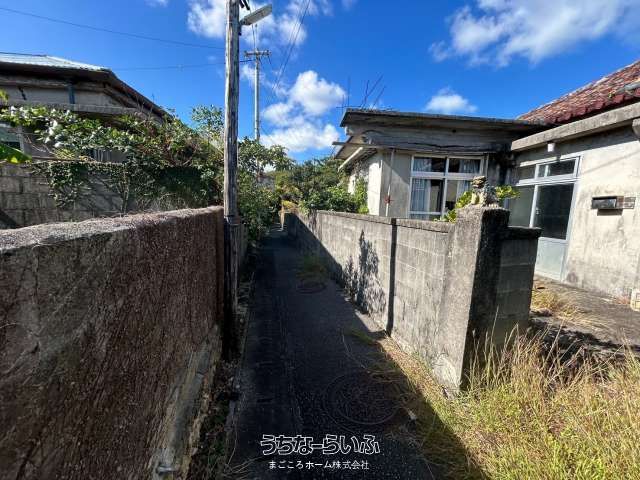192 sqm Land for Sale in Yakena, Uruma, Okinawa - Near Kaichu Doro - Thumbnail 2