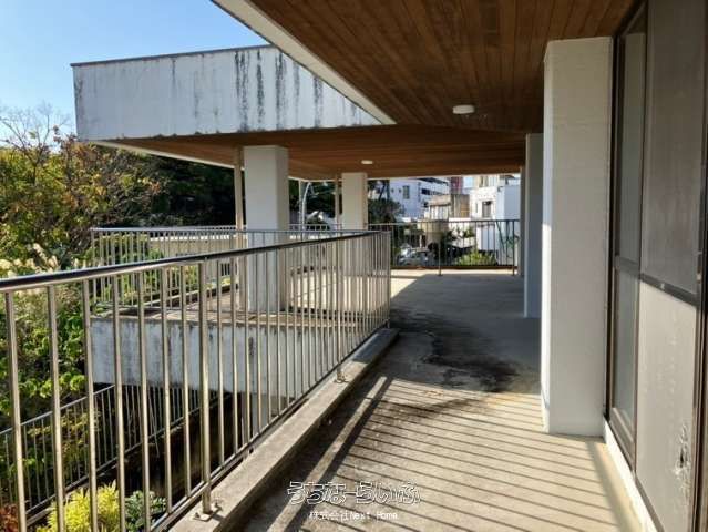 4LDK RC Detached House for Sale in Urasoe, Okinawa - Thumbnail 2