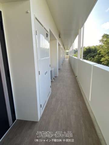 1K Apartment for Rent in Nago City, Okinawa - Creardor III - Thumbnail 3