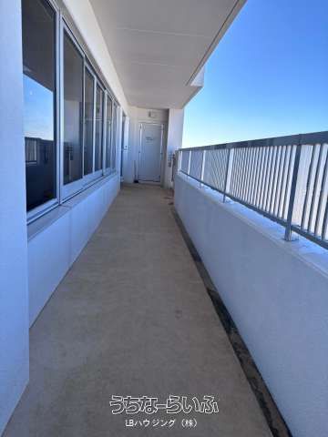 Frescoa Shikina Hills 701: Pet-Friendly 2LDK with Ocean View in Naha - Thumbnail 2