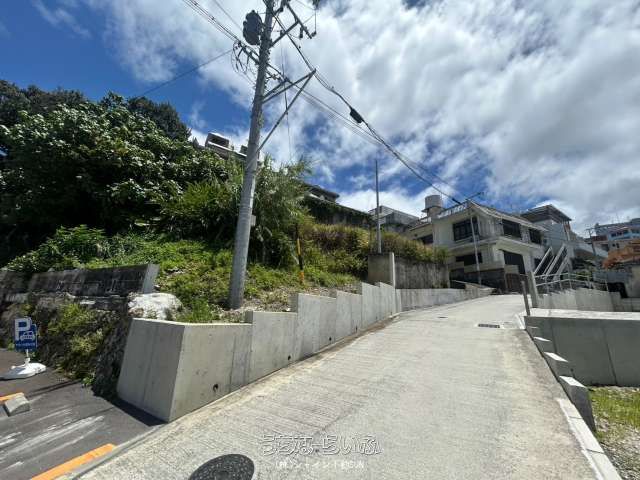 659.54 sqm Land for Sale in Naha City, Okinawa with Old Houses - Thumbnail 3