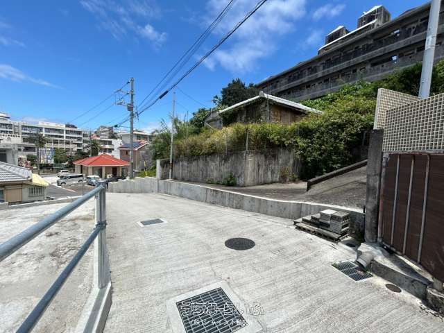 659.54 sqm Land for Sale in Naha City, Okinawa with Old Houses - Thumbnail 4