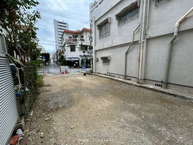 103.3 sqm Commercial Zone Land for Sale in Naha, Okinawa - Thumbnail 4