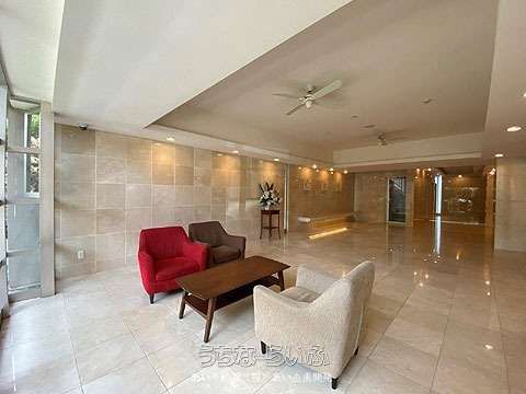 2LDK Apartment for Sale in Urasoe, Okinawa - Pet Friendly - Thumbnail 3
