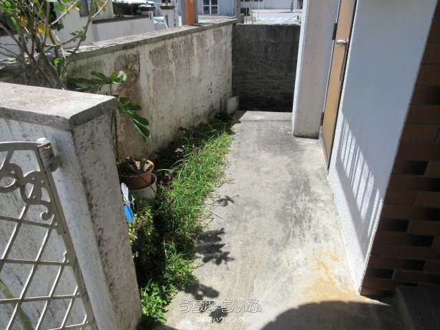 4LDK Detached House for Sale in Ginowan, Okinawa - Thumbnail 3