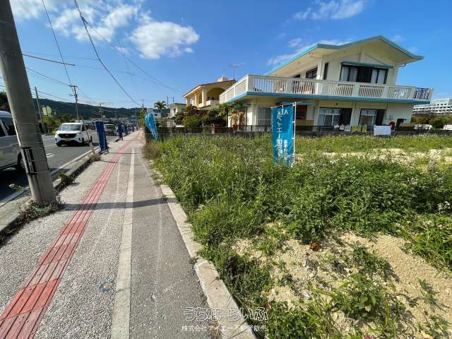 Land for Sale in Sashiki, Nanjo City, Okinawa - 165.98 sqm Corner Lot - Thumbnail 3