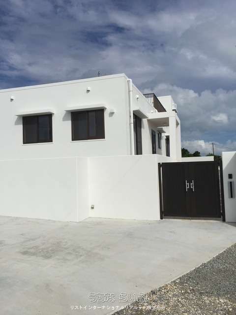 Kouri Island Villa with Ocean & Sunset Views in Okinawa - Thumbnail 3