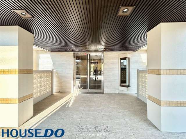 Ocean-View 3LDK Apartment for Sale in Nakagusuku, Okinawa - Thumbnail 4