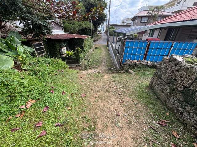300.62 sqm Land Plot in Zakimi, Yomitan Village, Okinawa - Thumbnail 3