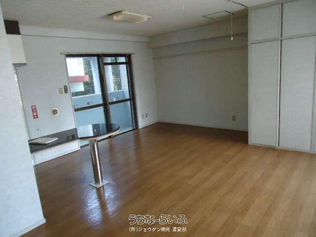 1R Apartment for Rent in Ginowan, Okinawa - Haiyu 205 - Thumbnail 3