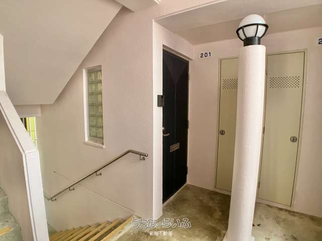 1K Apartment for Rent in Urasoe City, Okinawa - 45,000 Yen - Thumbnail 2