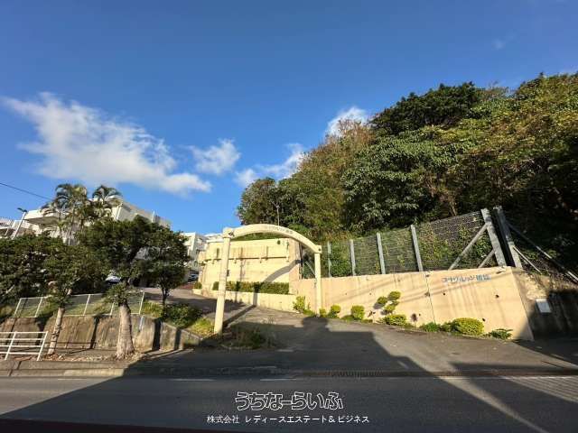 3LDK Apartment with Sea View & Sunroof Balcony in Urasoe - Thumbnail 2