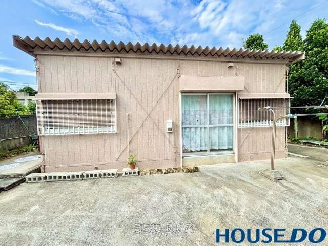 Land with Prefab on Ikei Island, Uruma, Okinawa - 220.23m² - Thumbnail 2