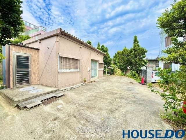 Land with Prefab on Ikei Island, Uruma, Okinawa - 220.23m² - Thumbnail 3