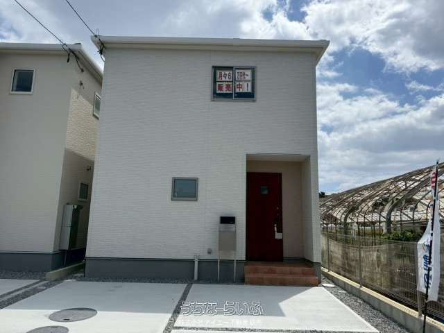 New 3LDK Detached House for Sale in Yaese Town, Okinawa - Thumbnail 2