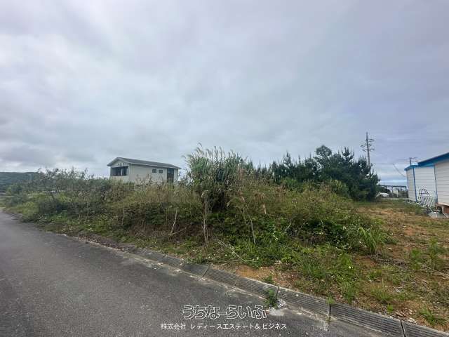 333m² Land for Sale in Nakijin Village, Okinawa with Excellent Views - Thumbnail 2