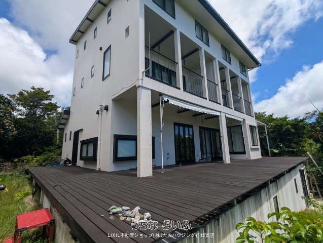 Ocean View Guest House with Solar Power on Iriomote Island, Okinawa - Thumbnail 2