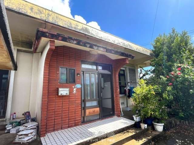 4DK Corner Lot House with Garden for Sale in Miyakojima - Thumbnail 2