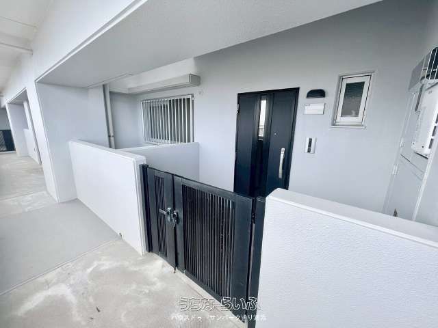 Pet-Friendly 3LDK Apartment for Sale in Urasoe, Okinawa - Thumbnail 2