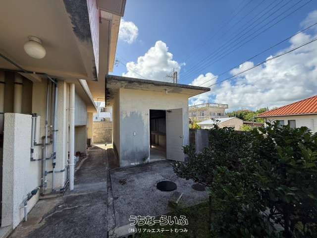 6LDK Two-Family House for Sale in Tonoshiro, Ishigaki - Thumbnail 3