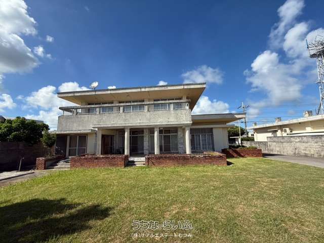 6LDK Two-Family House for Sale in Tonoshiro, Ishigaki - Thumbnail 2