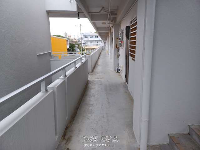 TakeHeights 203: Renovated 1LDK Apartment for Rent in Urasoe, Okinawa - Thumbnail 2