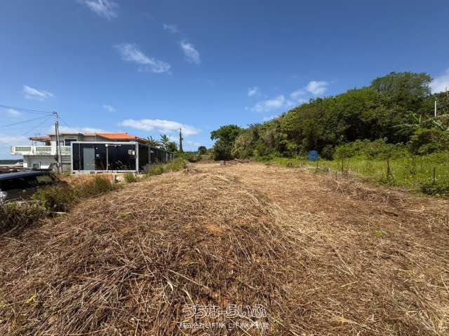 417.94 sqm Land for Sale in Motobu, Okinawa - Near the Sea - Thumbnail 2