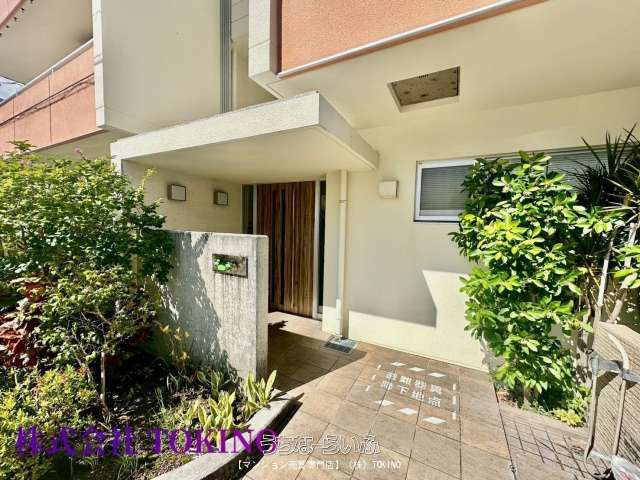 Starter Mansion Kuwae 3LDK Top Floor Apartment for Sale in Chatan - Thumbnail 4