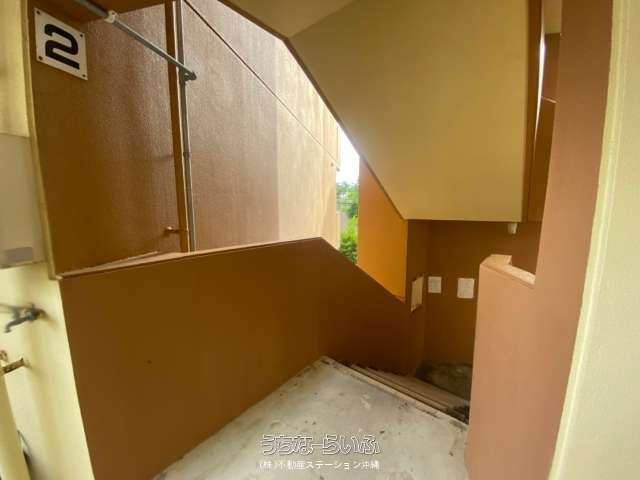 2LDK Apartment for Rent in Naha, Okinawa - Near Tsubogawa Station - Thumbnail 3